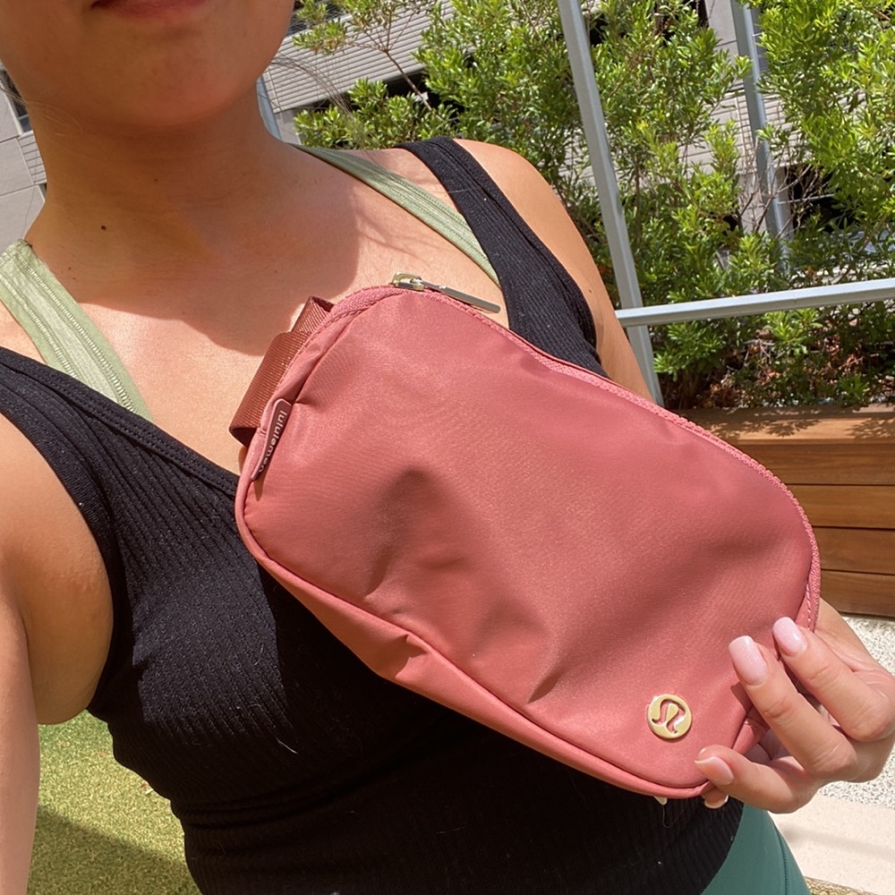 NWT Lululemon everywhere belt bag briar rose 🌹 🎀 extended strap new - Picture 12 of 12
